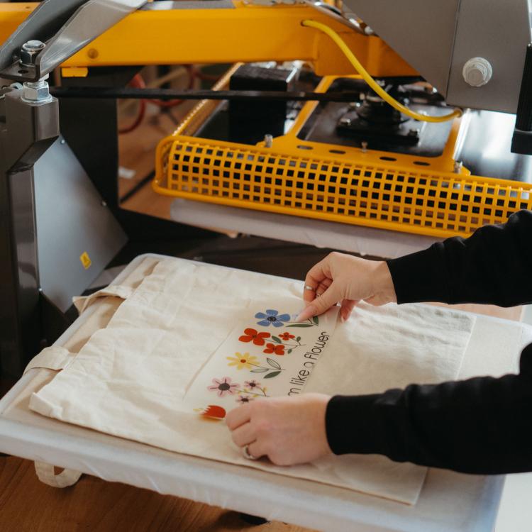 Posizionamento del transfer sul capo