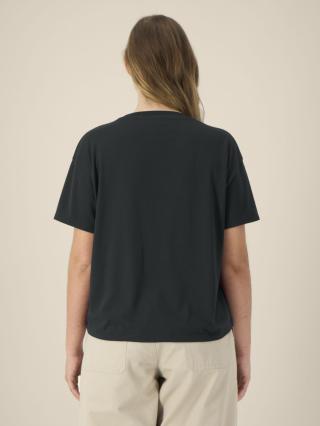 Stella Etta Black - Retro