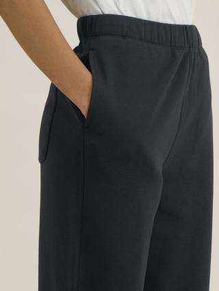 Needer Black - Dettaglio