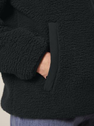 Brooker Black - Dettaglio Brooker Black - Dettaglio