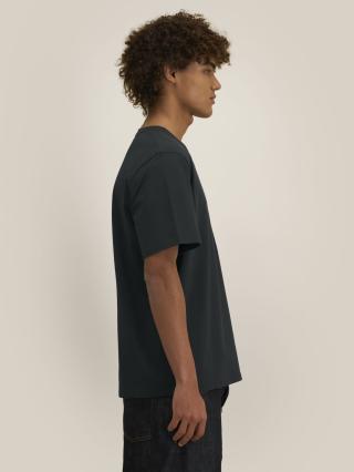 Reeser Black - Fronte